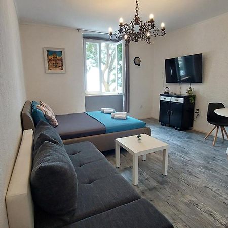 Apartments Lena غييكا المظهر الخارجي الصورة