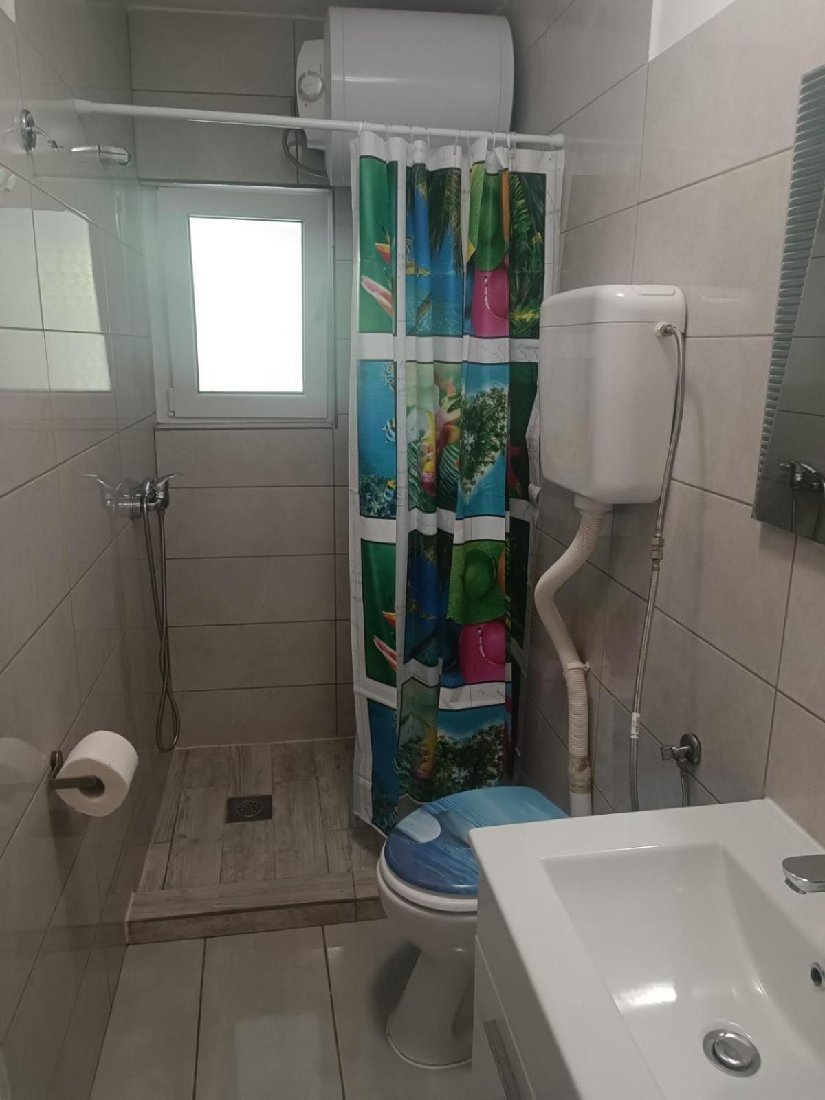 Apartments Lena غييكا المظهر الخارجي الصورة